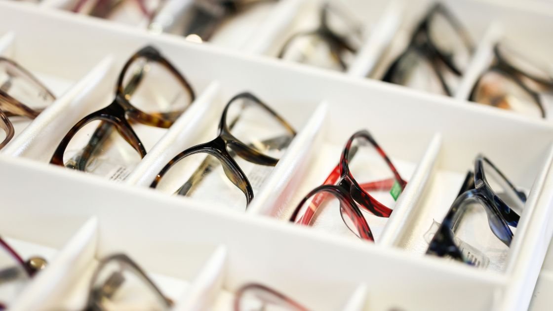 Latest Trends in Eyewear Fashion: Unveiling Styles Beyond the Lens